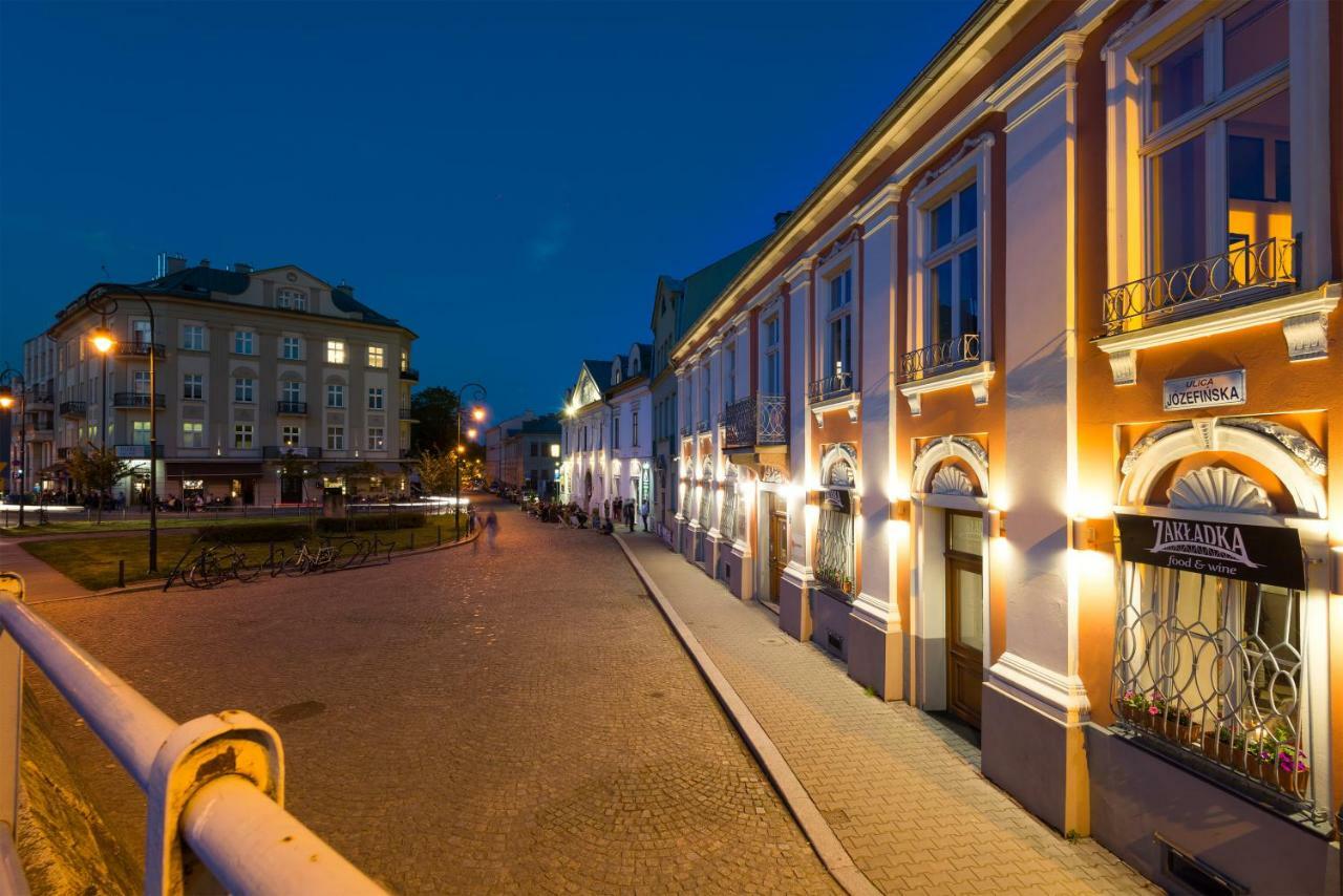 Home Far From Home Krakow Bagian luar foto